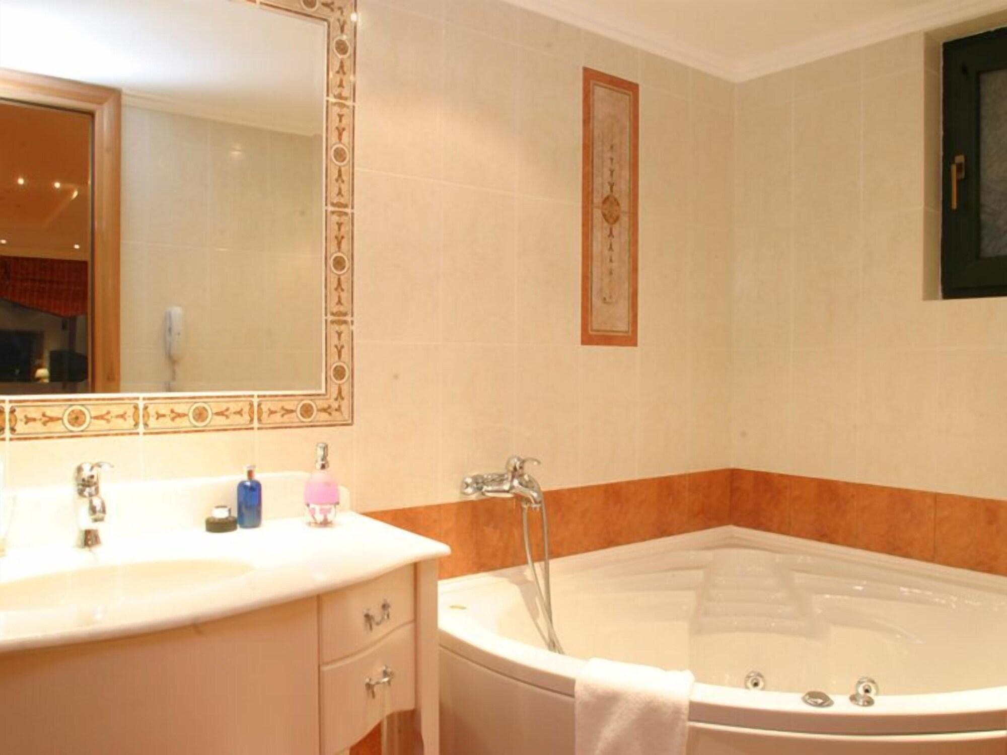 Nefeli Hotel Alimos Bagian luar foto