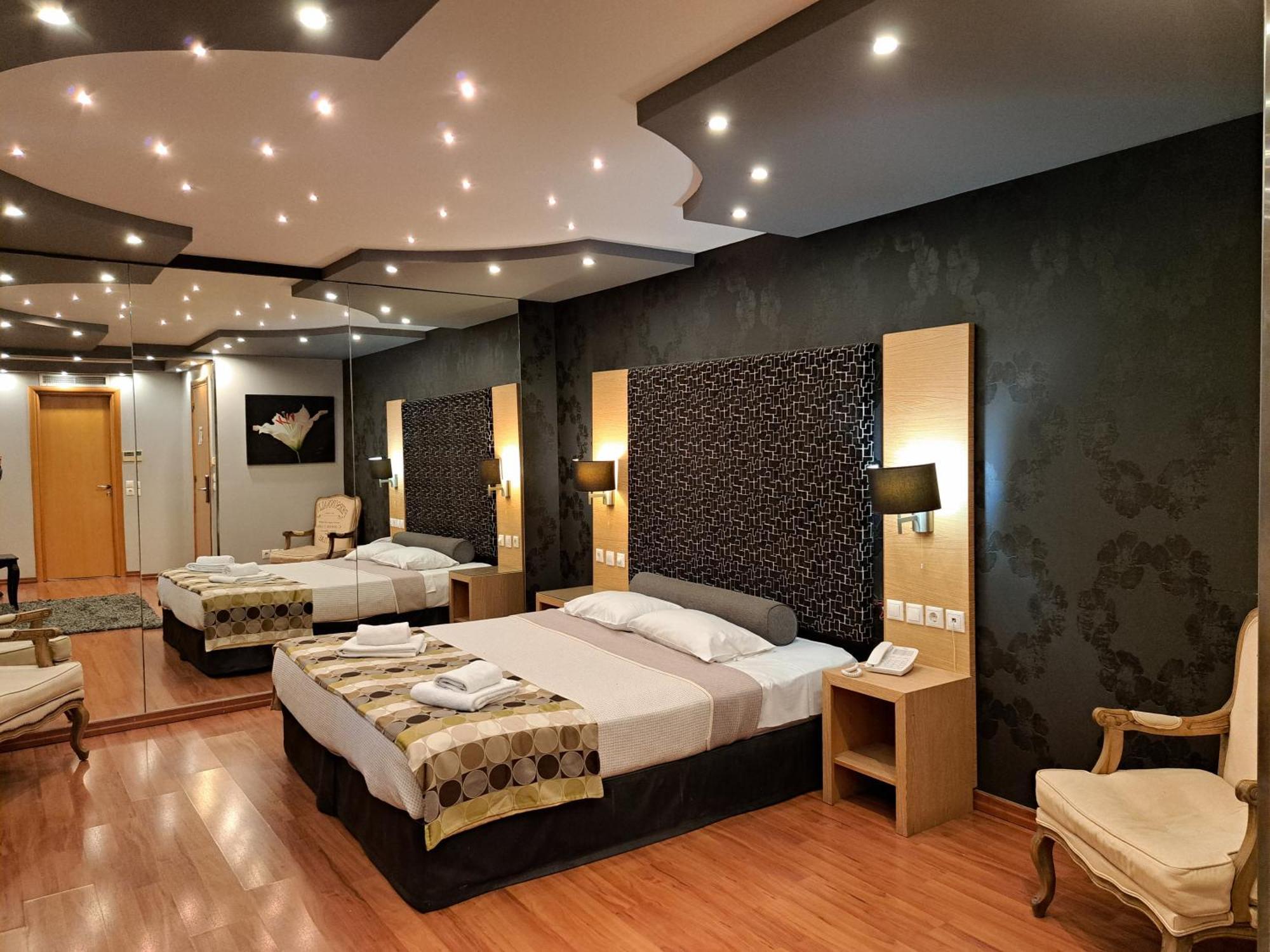 Nefeli Hotel Alimos Bagian luar foto