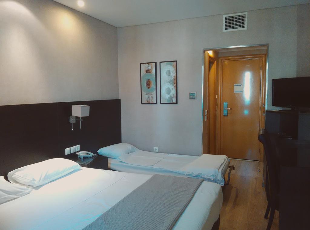 Nefeli Hotel Alimos Bagian luar foto