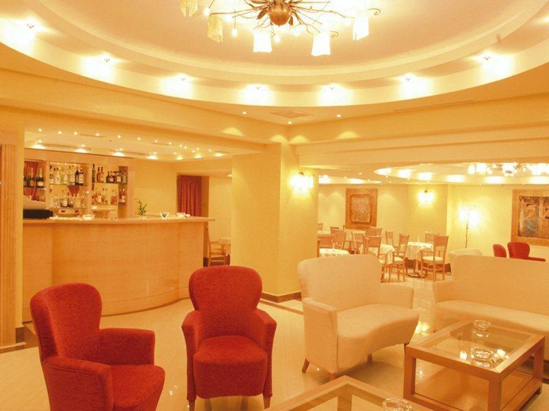 Nefeli Hotel Alimos Bagian luar foto